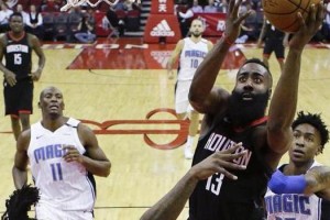  开拓者利拉德60分创队史新纪录