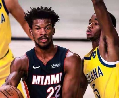  莫兰特暴力隔扣引爆全场，灰熊青年军掀翻快船