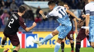  那不勒斯防线失误连连遭对手反击连番打击  