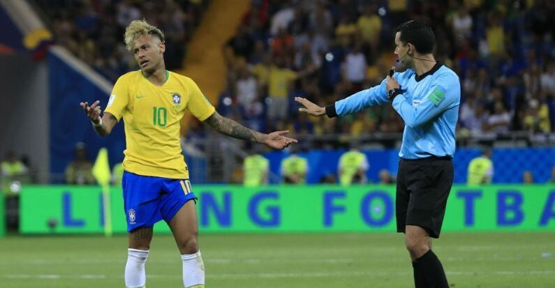  德甲金靴争夺白热化，哈兰德与穆西亚拉齐头并进  